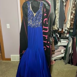 Sherri Hill Mermaid Style Prom Dress